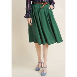 ModCloth Breathtaking Tiger Lilies Green Skirt - Size M